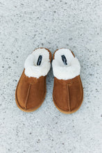 Load image into Gallery viewer, Forever Link Two-Tone Seam Detail Slippers