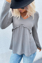 Load image into Gallery viewer, V-Neck Peplum Top