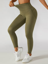 Load image into Gallery viewer, Elastic Waistband Cropped Sports Leggings