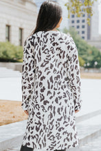 Load image into Gallery viewer, Leopard Print Open Front Longline Top with Pockets