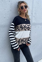 Load image into Gallery viewer, Mixed Print Color Block Knitted Pullover