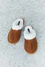Load image into Gallery viewer, Forever Link Two-Tone Seam Detail Slippers