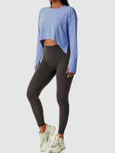 Load image into Gallery viewer, High-Low Slit Sports Top