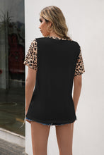Load image into Gallery viewer, Leopard Spliced V-Neck Tee