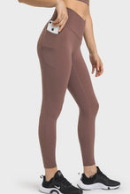 Load image into Gallery viewer, V-Waist Yoga Leggings with Pockets