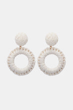 Load image into Gallery viewer, Round Shape Raffia Grass Dangle Earrings
