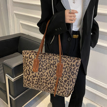 Load image into Gallery viewer, PU Leather Leopard Tote Bag
