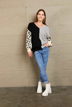 Load image into Gallery viewer, Woven Right Leopard Color Block V-Neck Tunic Pullover Sweater
