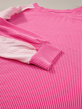 Load image into Gallery viewer, Exposed Seam Contrast Round Neck Sweatshirt
