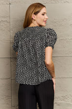 Load image into Gallery viewer, Printed Round Neck Puff Sleeve Blouse
