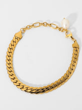 Load image into Gallery viewer, Thick Curb Stainless Steel Chain Bracelet with Pearl
