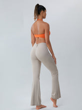 Load image into Gallery viewer, Twisted Halter Neck Active Bra
