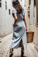 Load image into Gallery viewer, Slit Pocketed Half Button Denim Dress
