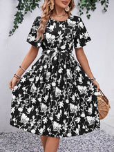 Load image into Gallery viewer, Printed Round Neck Short Sleeve Dress
