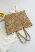 Load image into Gallery viewer, Chevron Straw Tote Bag
