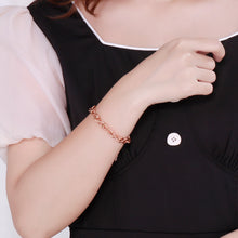 Load image into Gallery viewer, Stainless Steel Figure 8 Chain Link Bracelet
