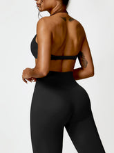 Load image into Gallery viewer, Twisted Halter Neck Active Bra
