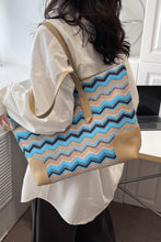 Load image into Gallery viewer, Chevron Straw Tote Bag
