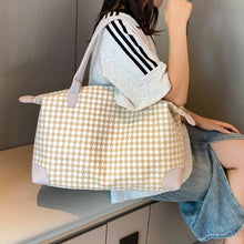 Load image into Gallery viewer, Houndstooth Canvas Travel Bag

