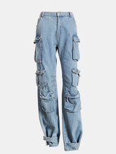 Load image into Gallery viewer, Washed Wide Leg Cargo Jeans
