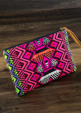 Load image into Gallery viewer, Handmade Vivid Ethnic Pattern Clutch
