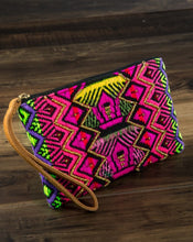 Load image into Gallery viewer, Handmade Vivid Ethnic Pattern Clutch
