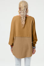 Load image into Gallery viewer, Curved Hem Dolman Sleeve Top
