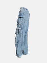 Load image into Gallery viewer, Washed Wide Leg Cargo Jeans
