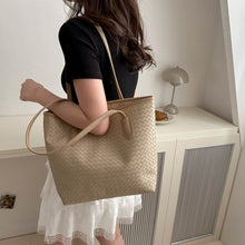 Load image into Gallery viewer, Textured PU Leather Handbag
