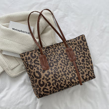 Load image into Gallery viewer, PU Leather Leopard Tote Bag
