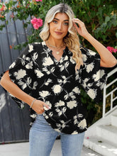 Load image into Gallery viewer, Printed Notched Half Sleeve Blouse
