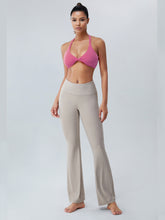 Load image into Gallery viewer, Twisted Halter Neck Active Bra
