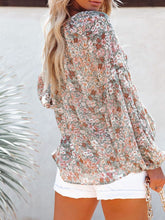 Load image into Gallery viewer, Floral Notched Balloon Sleeve Blouse
