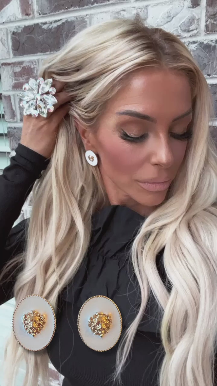 Call Me Classic (stud earrings) DIBS CLASSIC