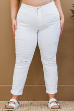 Load image into Gallery viewer, Judy Blue Full Size Jolene Distressed Boyfriend Jeans
