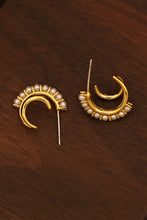 Load image into Gallery viewer, Pearl Double-Layered C-Hoop Earrings
