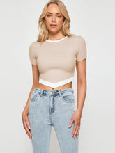 Load image into Gallery viewer, Contrast Trim Pointed Hem Ribbed Crop Top
