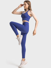 Load image into Gallery viewer, Scoop Neck Crisscross Straps Sports Bra
