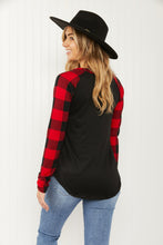Load image into Gallery viewer, Acting Pro Cabin Weekend Full Size Plaid Contrast Sleeve Top
