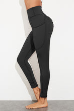 Load image into Gallery viewer, Exposed Seam Ruched Yoga Leggings
