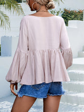 Load image into Gallery viewer, Puff Sleeve Babydoll Blouse
