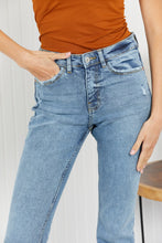 Load image into Gallery viewer, Muselooks Find Your Place Cropped Jeans
