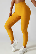 Load image into Gallery viewer, Crossover Waist Seamless Yoga Leggings
