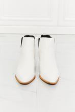 Load image into Gallery viewer, MMShoes Back At It Point Toe Bootie in White

