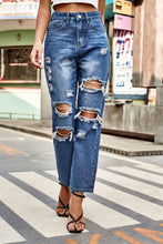 Load image into Gallery viewer, Distressed Buttoned Jeans with Pockets
