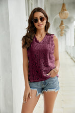 Load image into Gallery viewer, Lace Scalloped Keyhole V-Neck Tank
