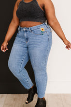 Load image into Gallery viewer, Judy Blue Sunflower Fields Full Size Run Embroidered Relaxed Jeans

