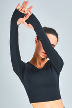 Load image into Gallery viewer, Breathable Cropped Long Sleeve Sports Top
