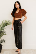 Load image into Gallery viewer, PRIVY Glitter Puff Sleeve Cropped Top

