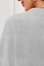 Load image into Gallery viewer, MAMA Leopard Graphic Sweatshirt
